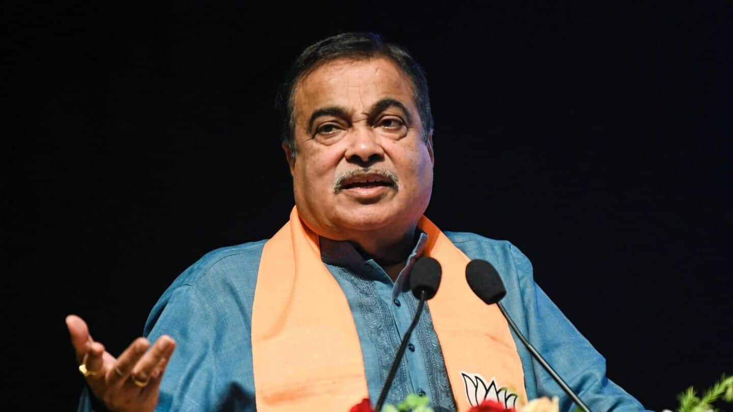Nitin Gadkari announces hydrogen fueled transport pilots on 10 routes