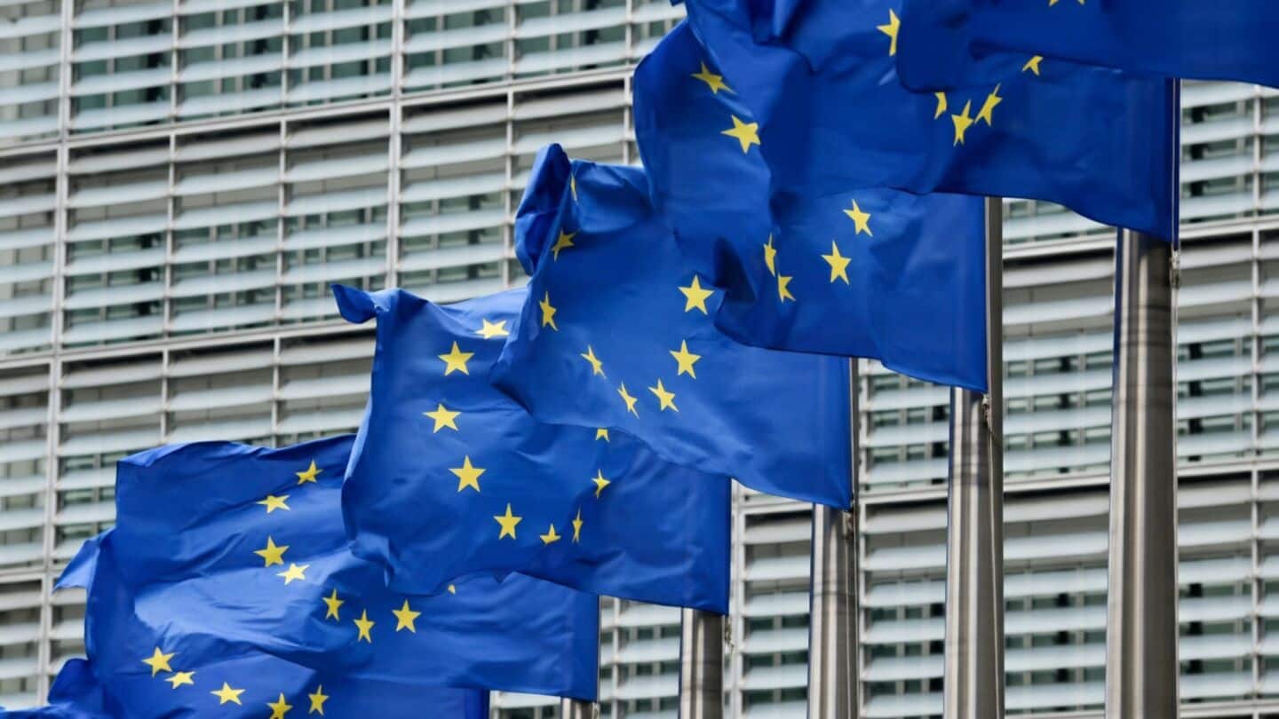 EU seeks banking rule updates to free capital for industries