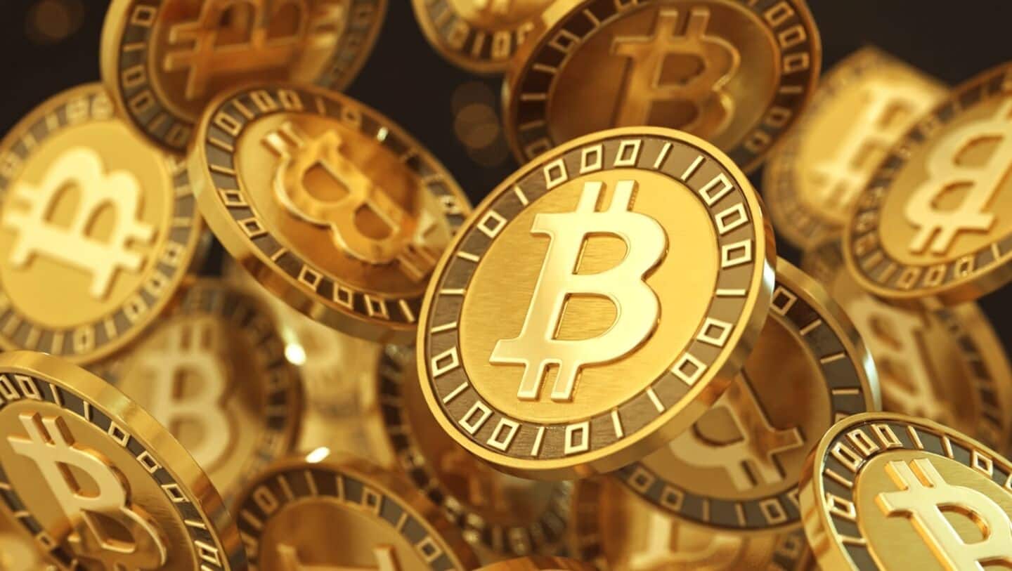 Bitcoin falls to $66,000 as analysts hope for $68,000 bounce