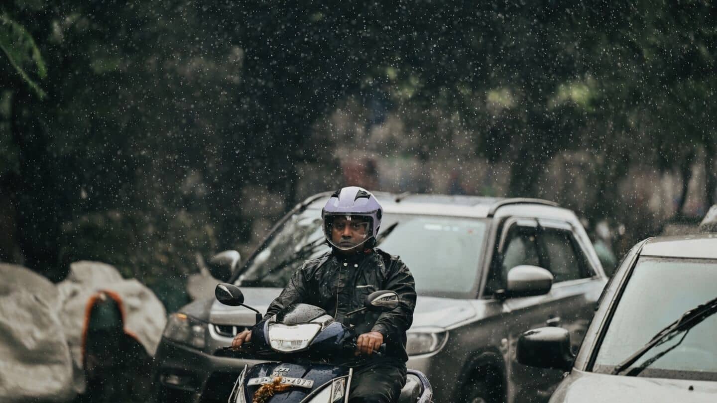Sudden afternoon downpour floods Hyderabad neighborhoods and slows traffic
