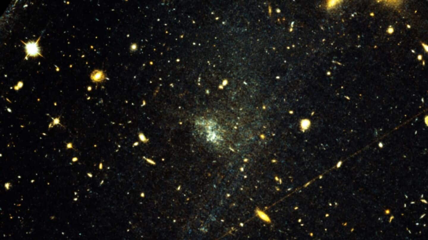 Astronomers discover globular cluster stellar stream in distant UGC9050-Dw1