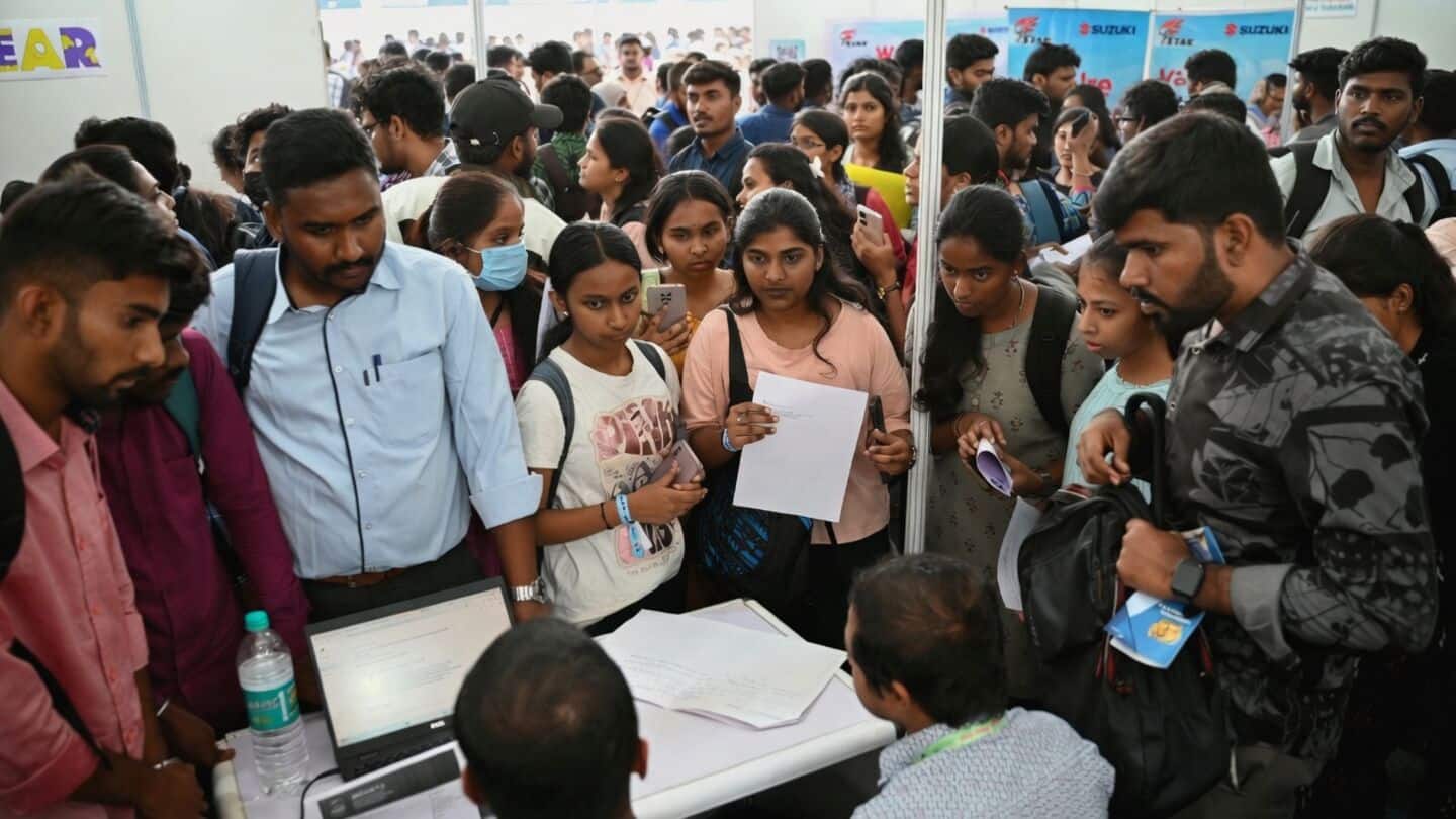 Government survey shows India unemployment 5.5% in June, urban 6.6%