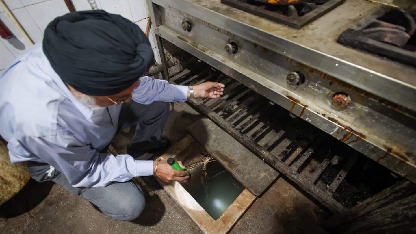Delhi tap water contamination caused by rusty pipes and leaks