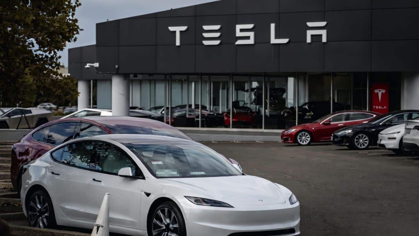 Tesla shares fall 14% after Q2 profit miss, cash burn