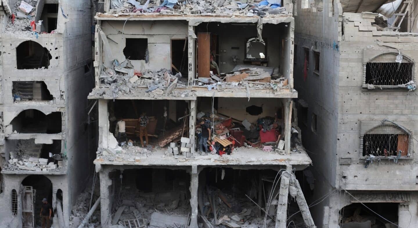 U.N. warns Gaza needs shelter, El Nino threatens 2 million