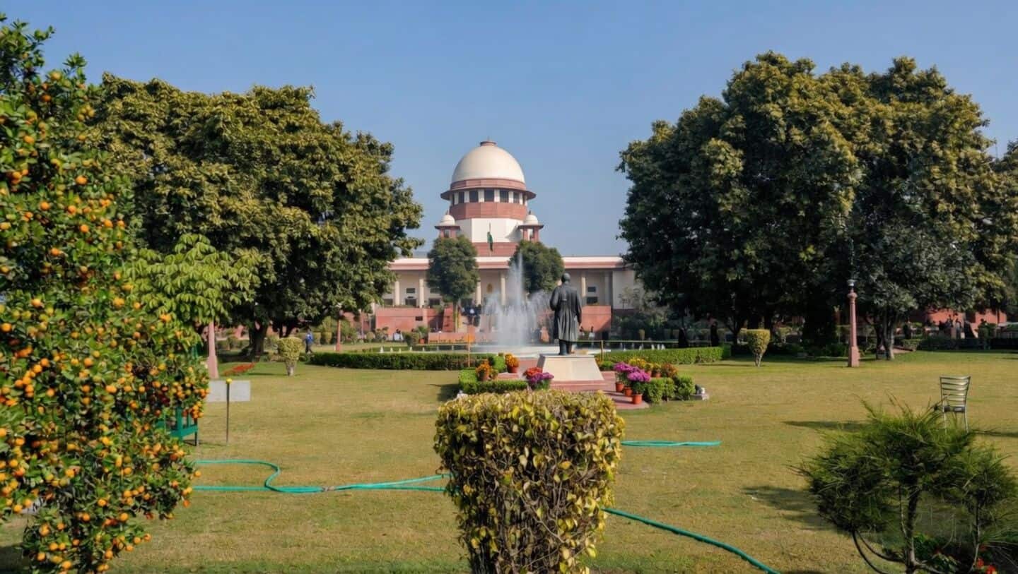 Supreme Court faults West Bengal over Malda gherao trapping officers