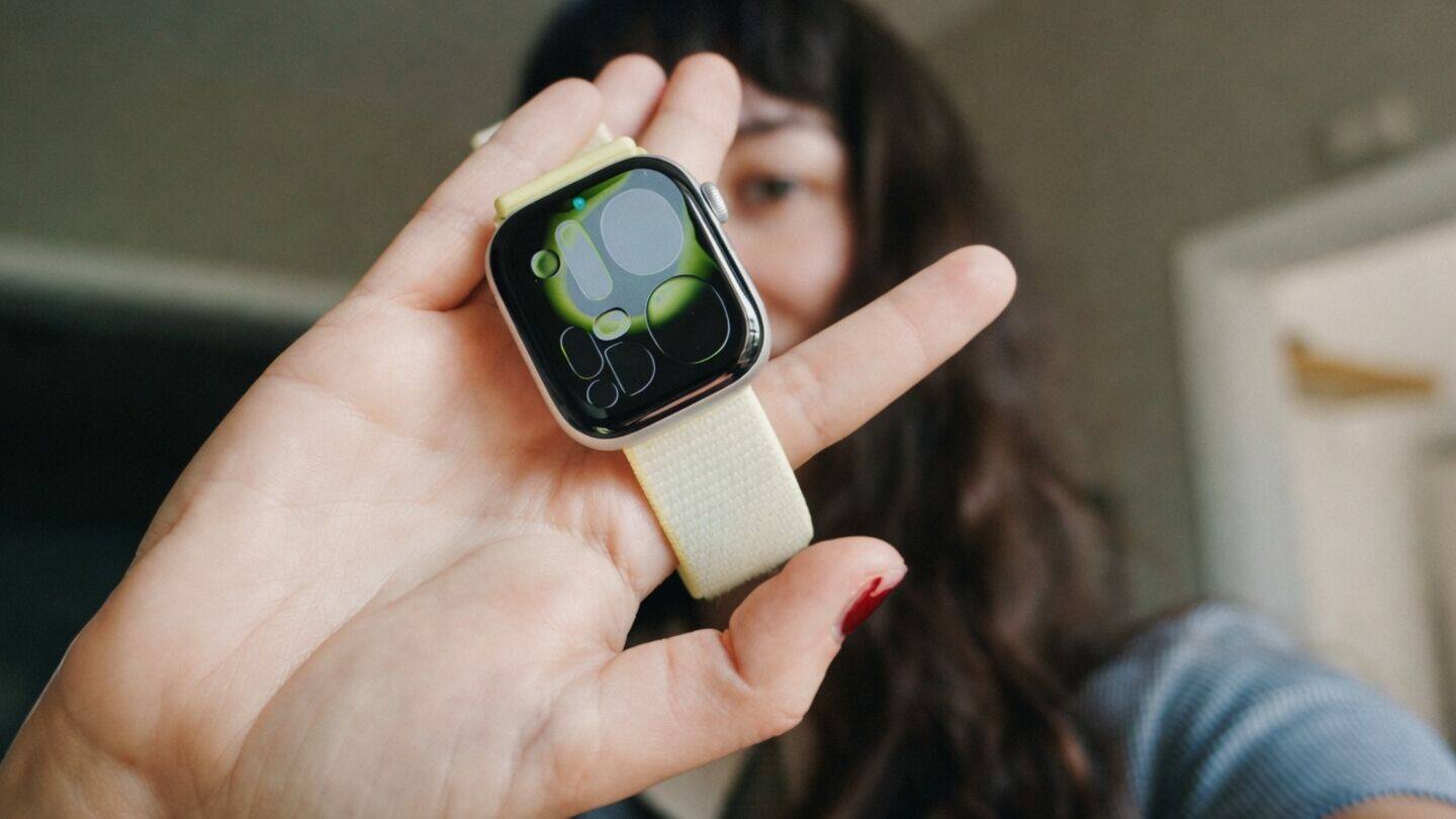 Apple Watch Series 11 drops to $279 on Amazon today
