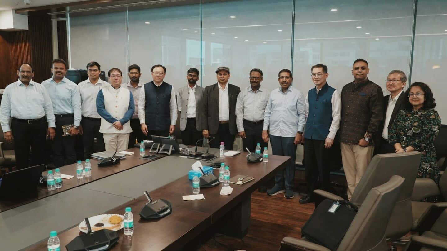 Singapore to help Andhra Pradesh develop world class Amaravati city