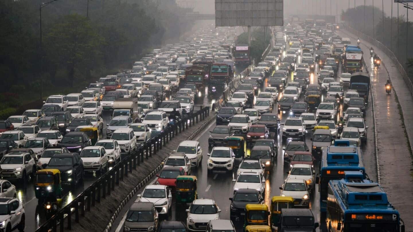 Road Transport Ministry proposes AIS-230 V2V rollout from October 2027