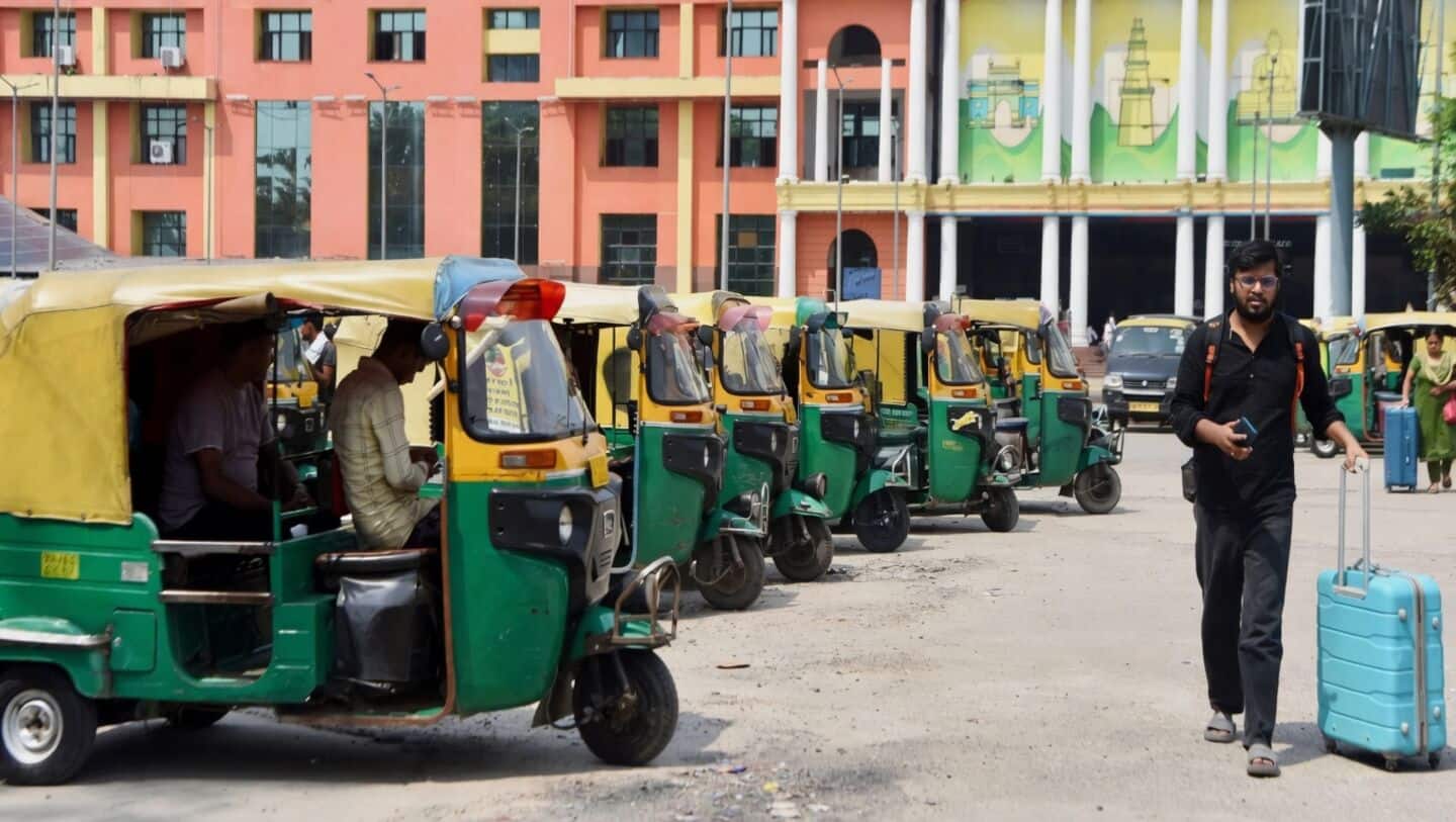 Delhi-NCR cab and auto drivers halt rides, demand higher fares