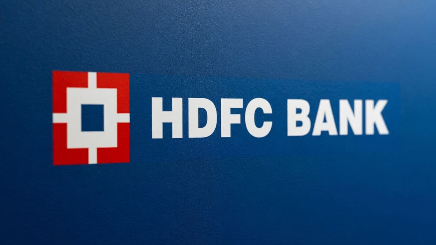 HDFC Bank shares slide 2.08% to ₹712 amid unease