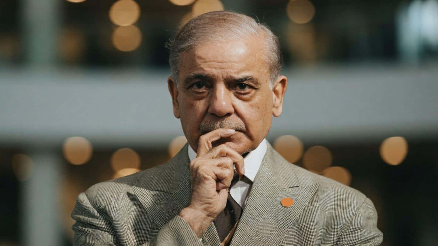 पाकिस्तान सोशल मीडिया से पैसे कमानों वालों से लेगा टैक्स, हर 1,000 व्यूज पर देना होगा 195 रुपये