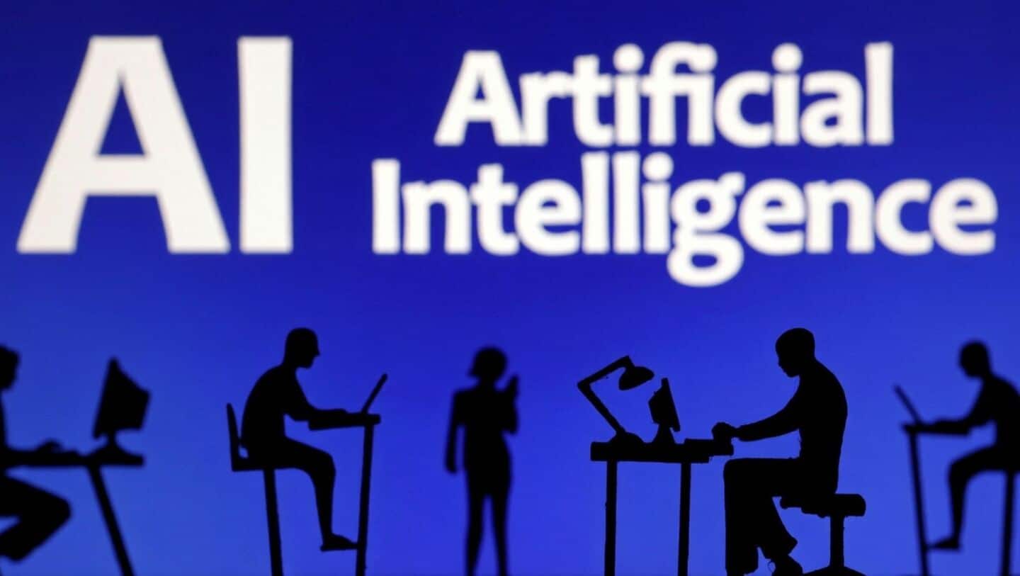 AI reshapes India's IT hiring, freshers face 20-25% fewer openings