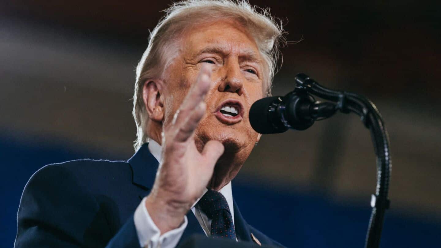 Trump at Alaska rally says stopping Iran going nuclear priority