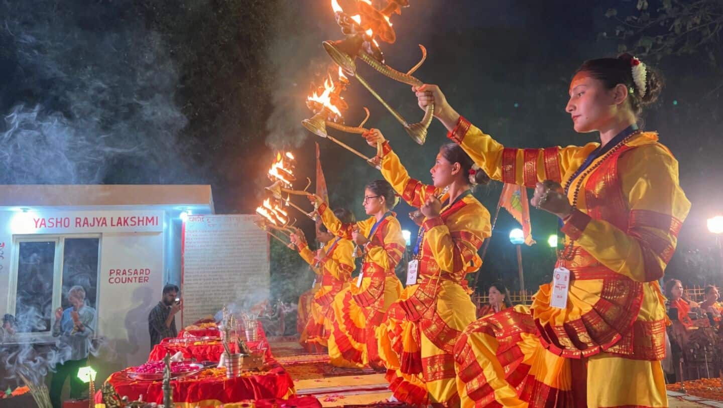 Women lead aarti for 1st time at Jammu's Raghunath Temple