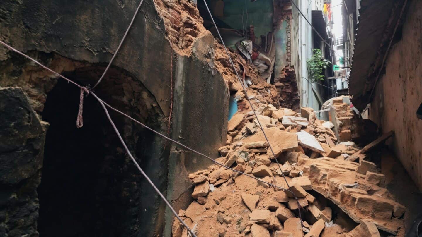 Jorabagan building partial collapse during heavy rain kills Urmila Sau