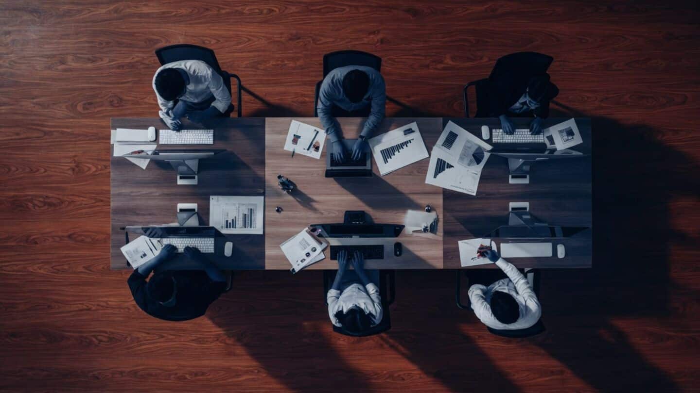 Startups use AI to reduce headcount while growing fast