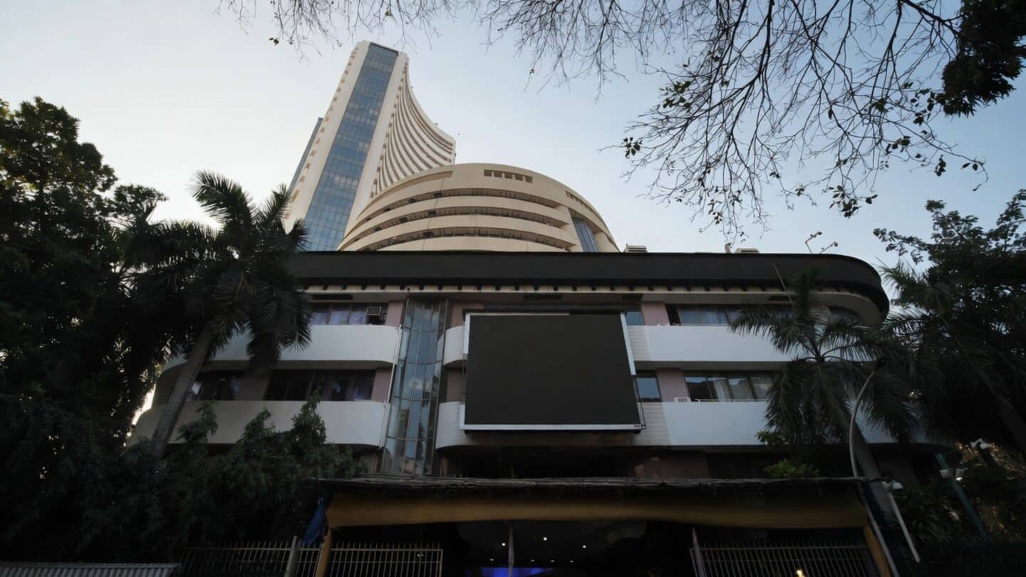 Indian markets recover as Sensex gains 350.57 and Nifty 114.50