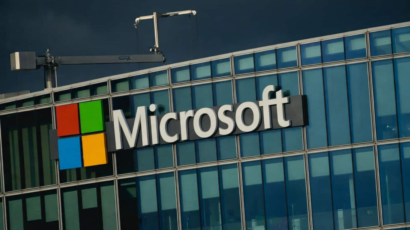Microsoft may sue Amazon over OpenAI cloud partnership