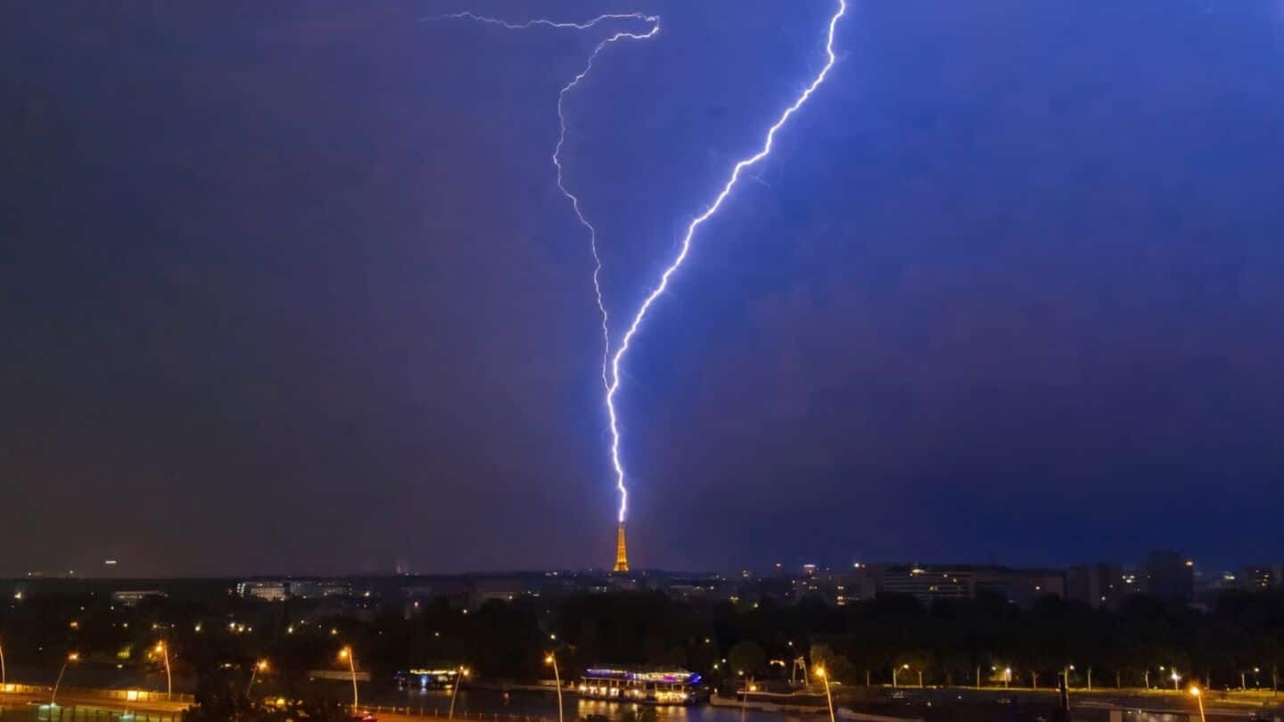 Lightning kills 2 in Haridwar, 84 roads blocked, warnings issued