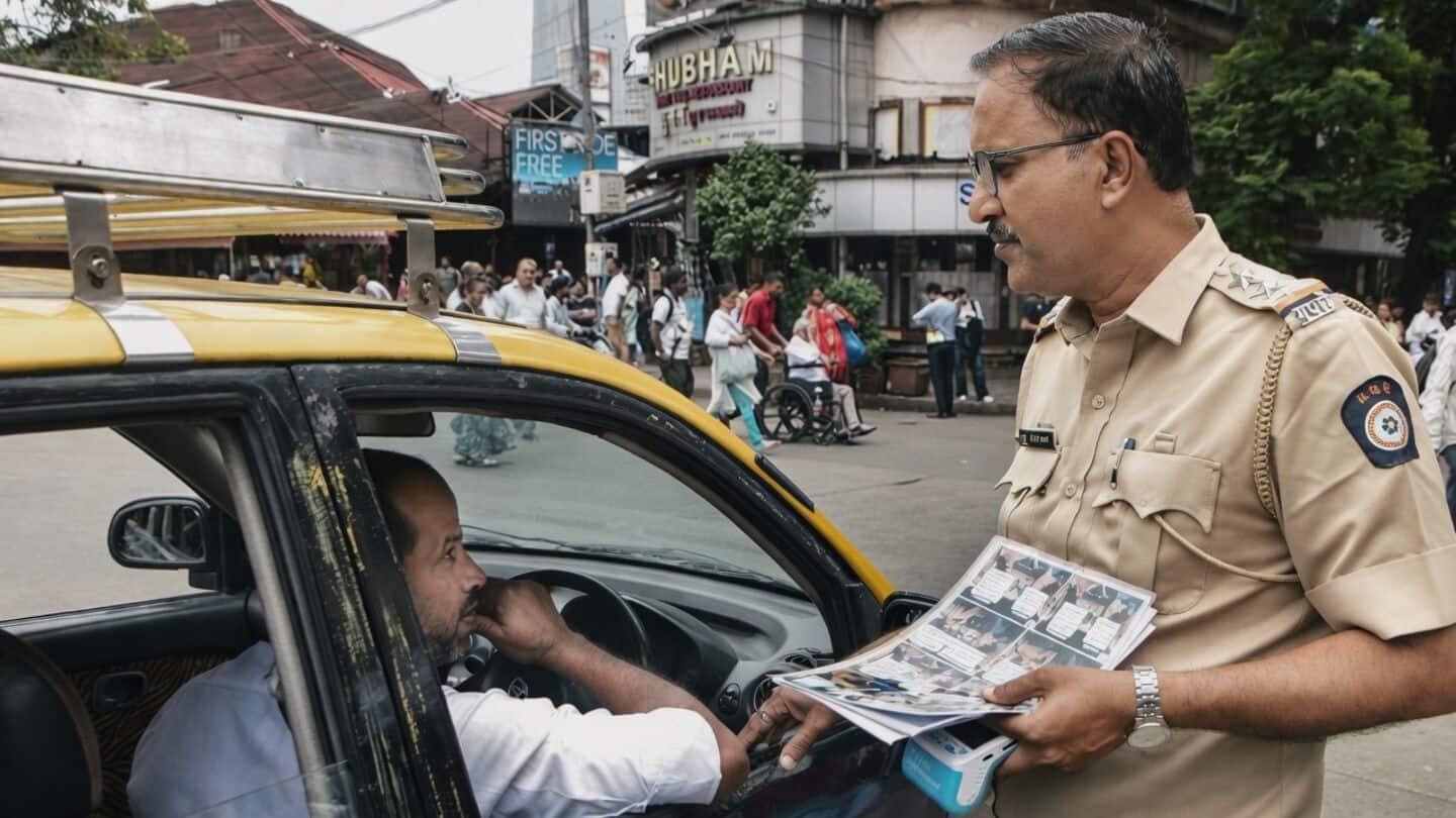 Maharashtra transport department issues notices to 777 drivers over Marathi