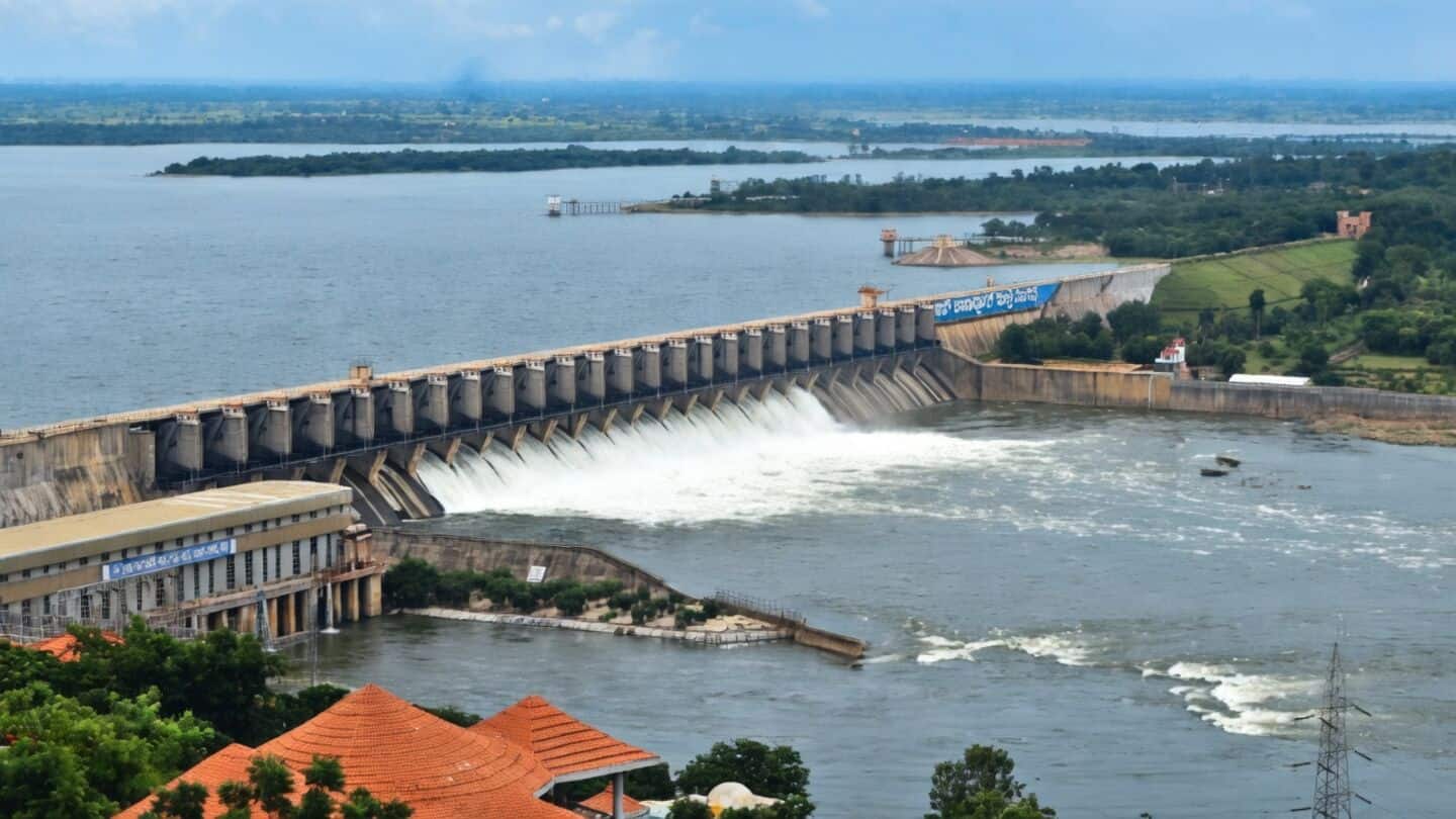 Karnataka warns residents as Almatti dam outflow reaches 110,000 cusecs