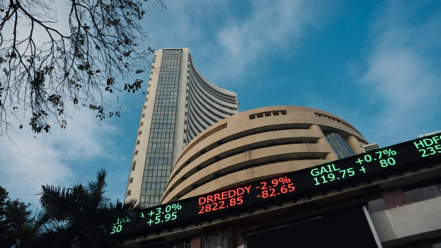 Sensex up 152 points as investors adjust to SEBI rules