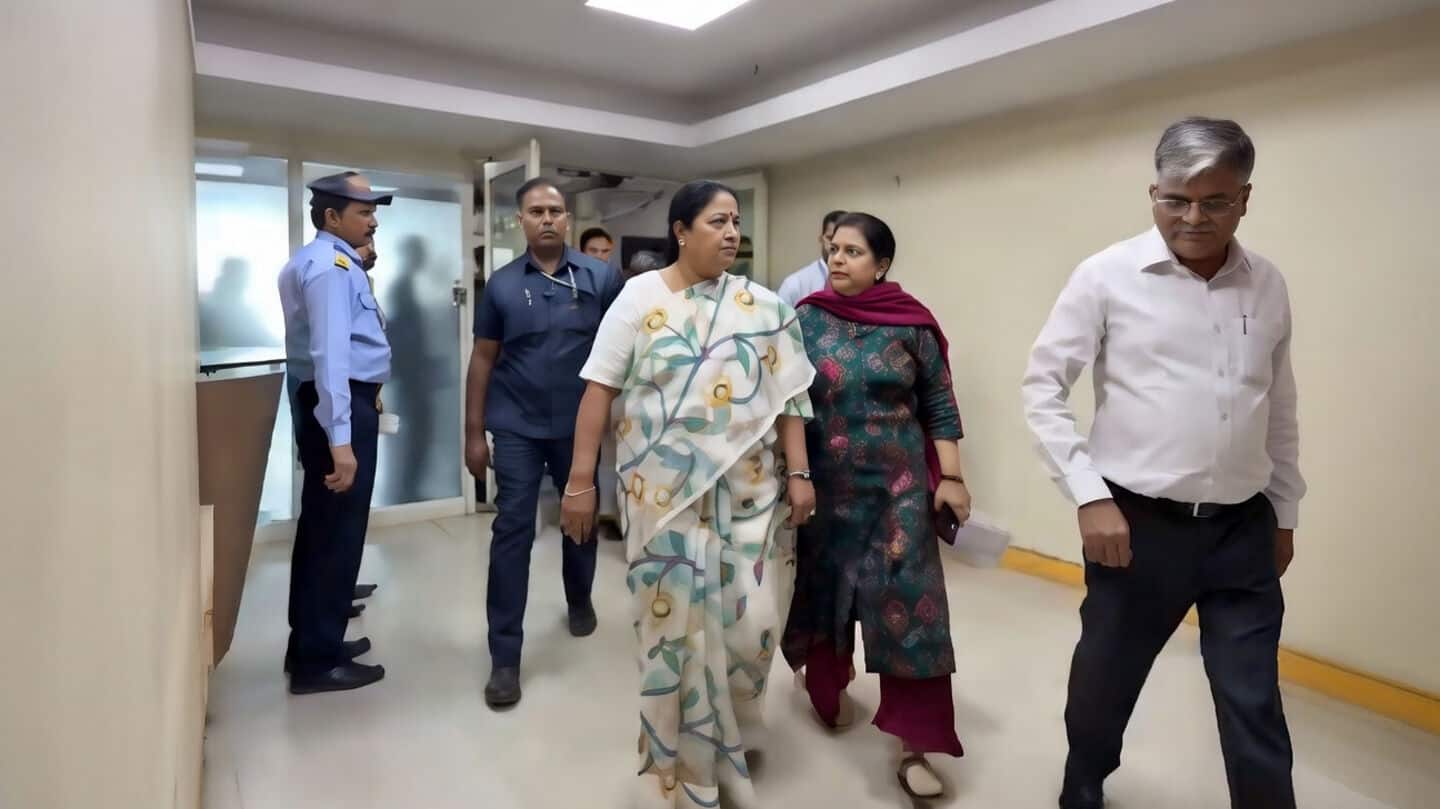 Delhi government transfers 162 GST officials after Rekha Gupta's visit
