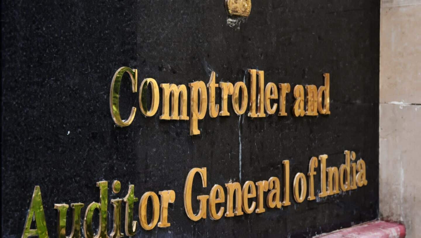 Gujarat government is pretending to spend money, says CAG report