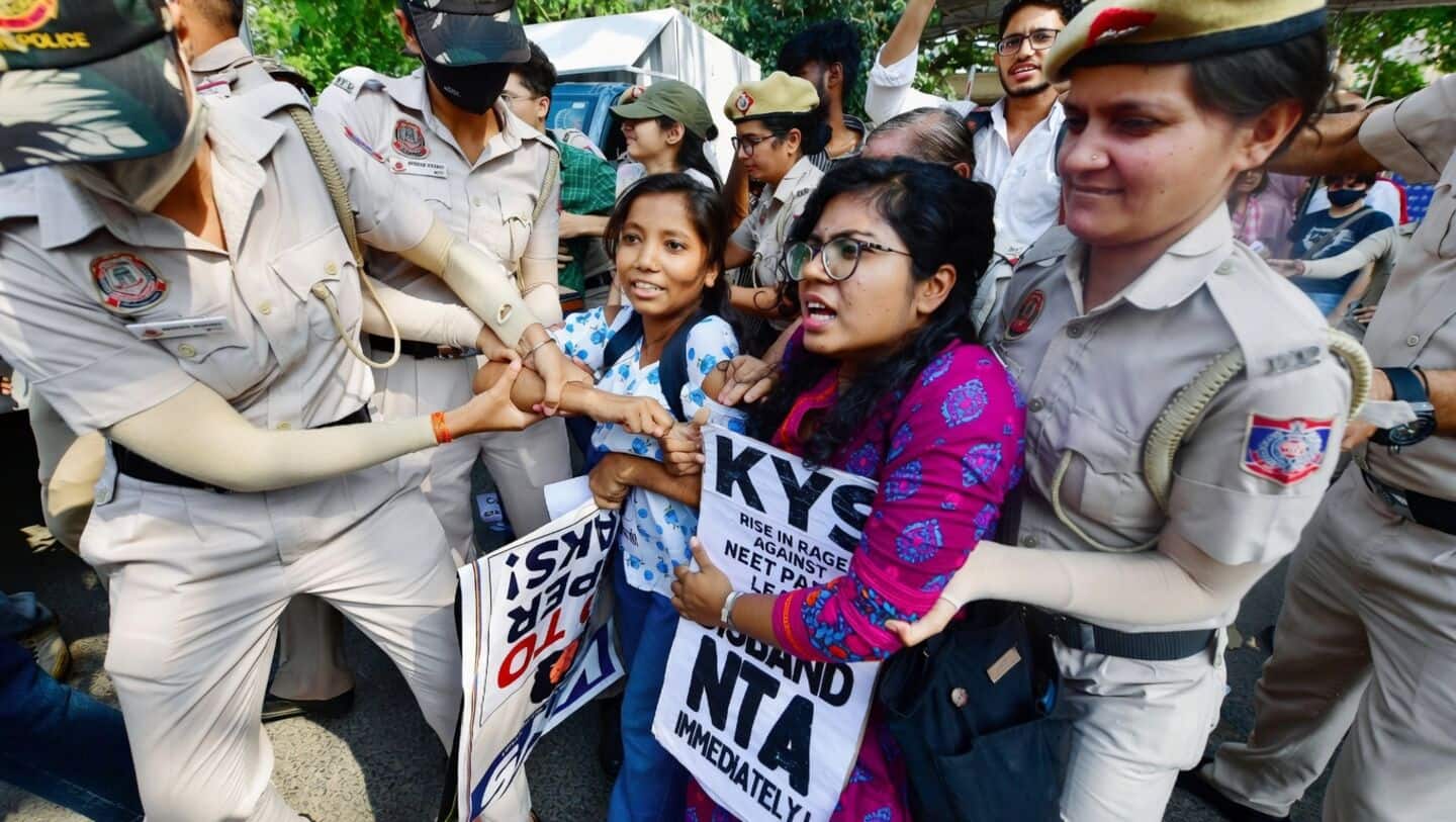 Students call for Dharmendra Pradhan's resignation outside Delhi Education Ministry