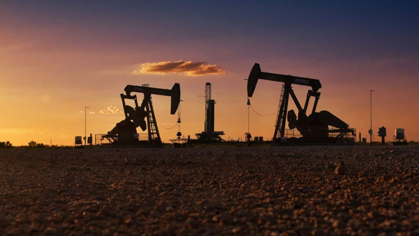 Iran pauses indirect talks with US Brent rises to $96.10