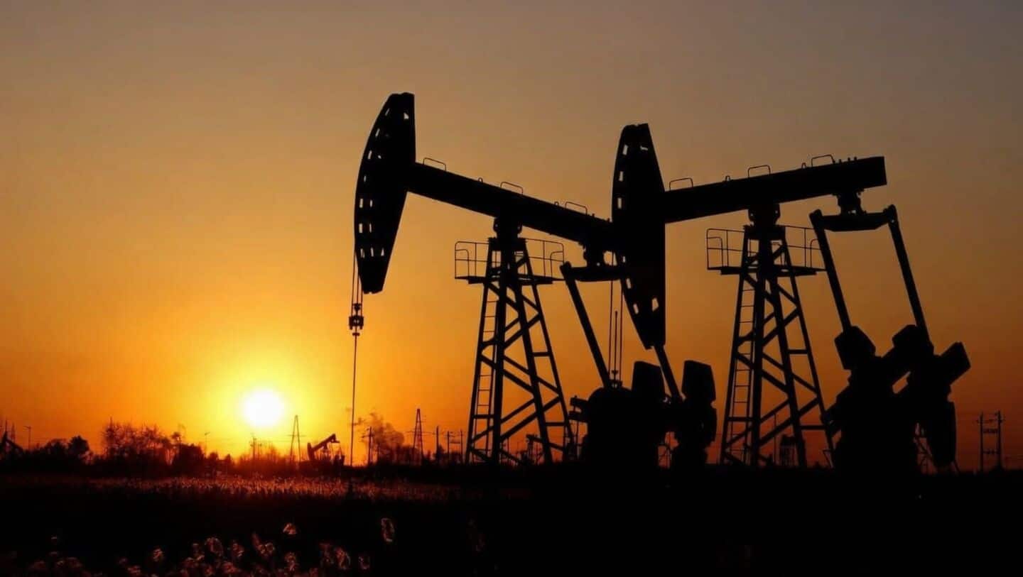 Oil prices slip on Iran uncertainty, Brent $106.95, WTI $101.52