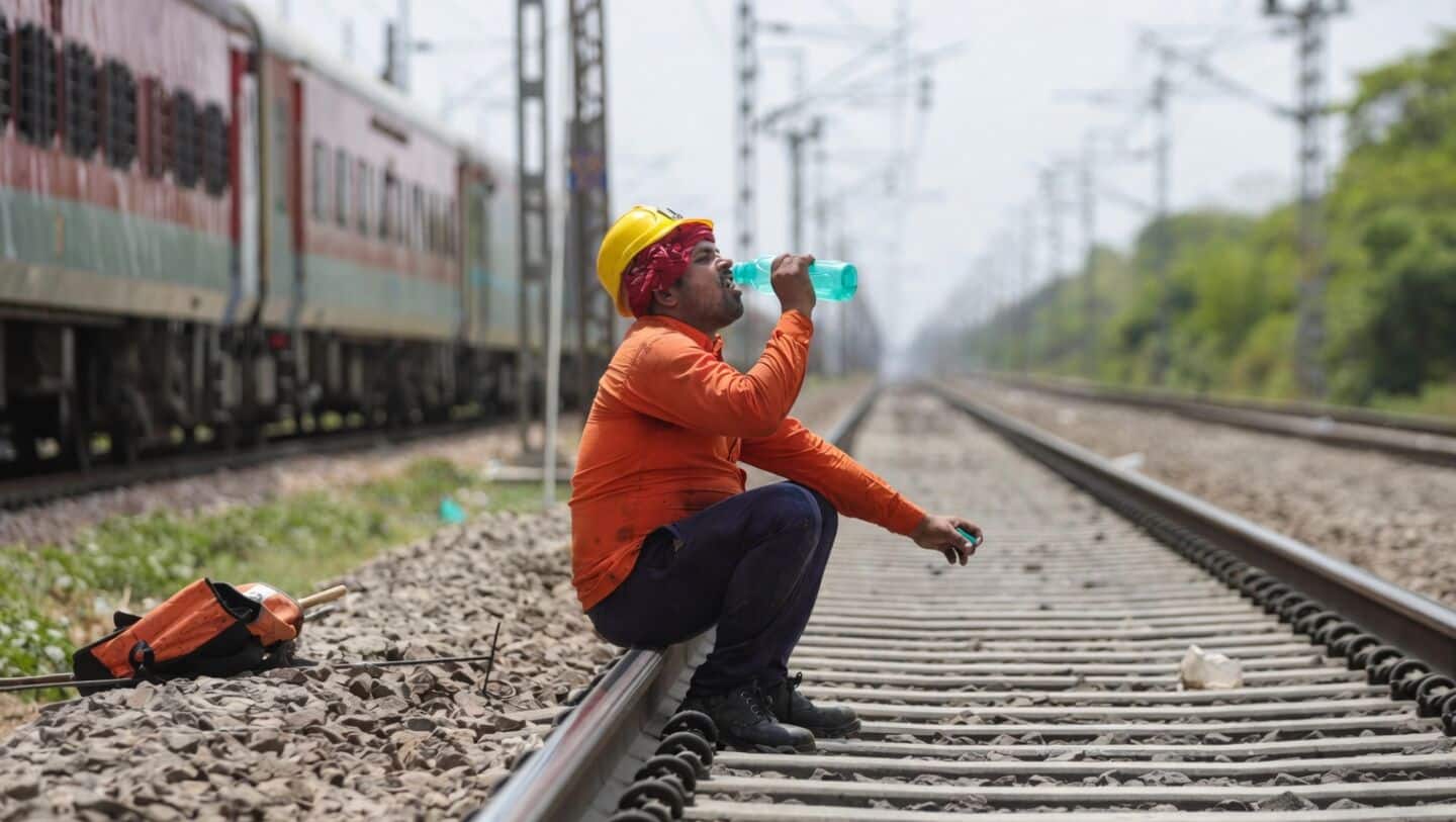 Mumbai and neighboring districts on heat wave alert, reaching 38°C