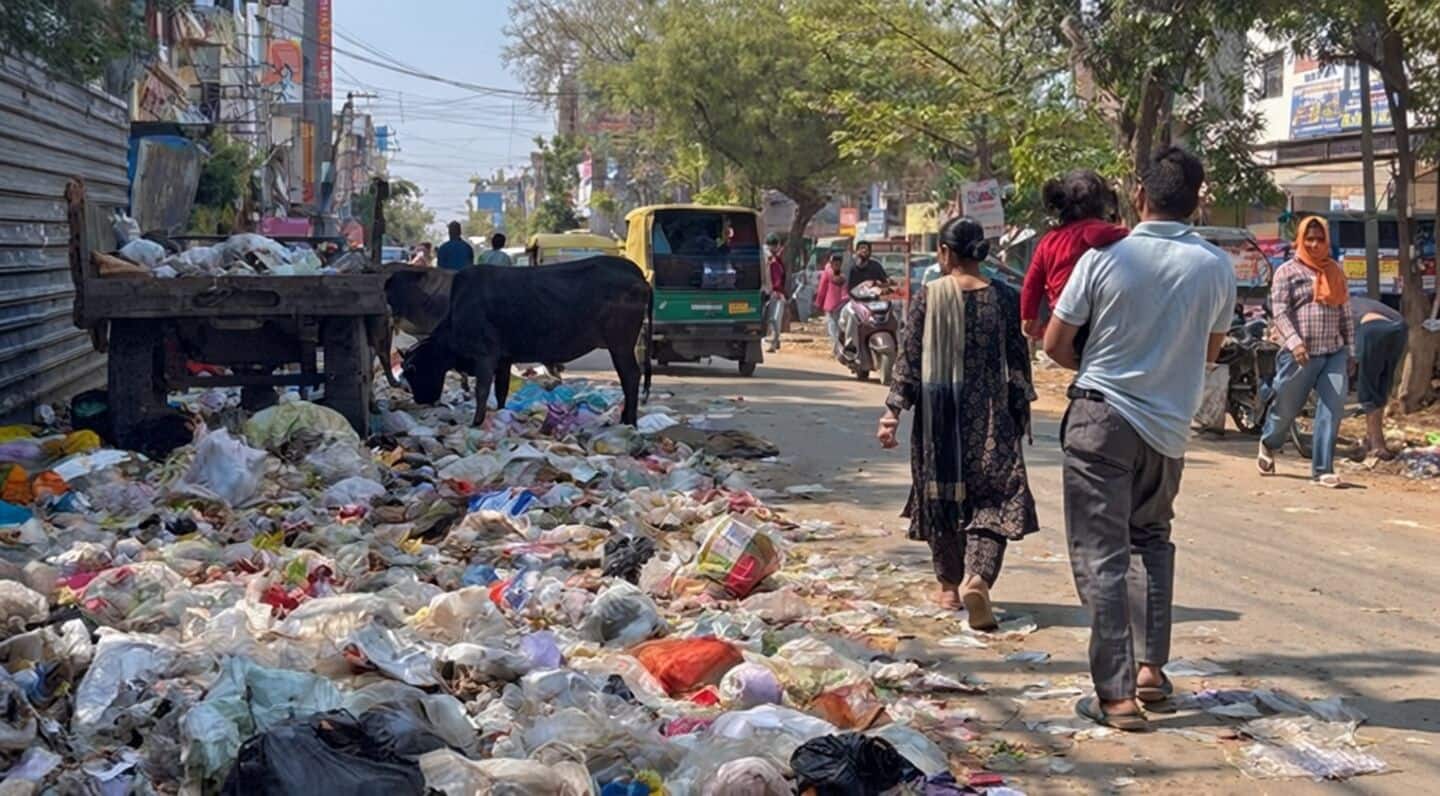 LPG price hike, election leave sanitation workers in lurch