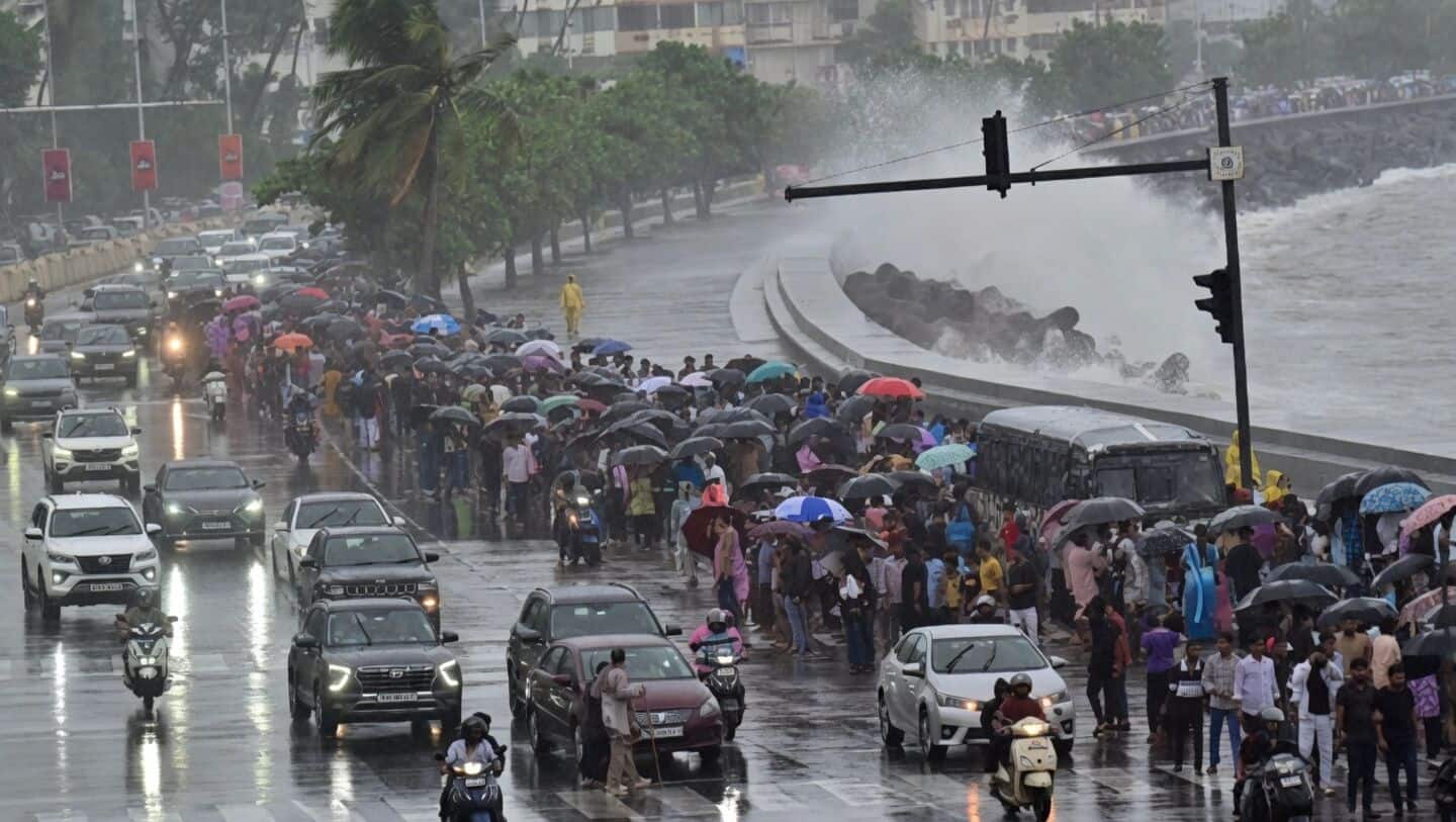 IMD issues July 6 red alert as Mumbai is waterlogged