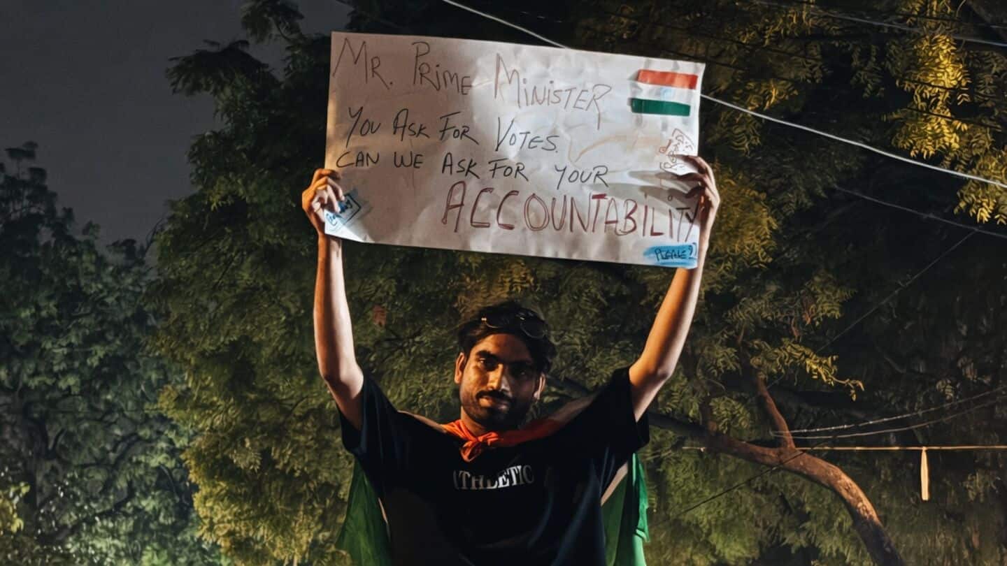 Thousands return to Jantar Mantar after police used tear gas