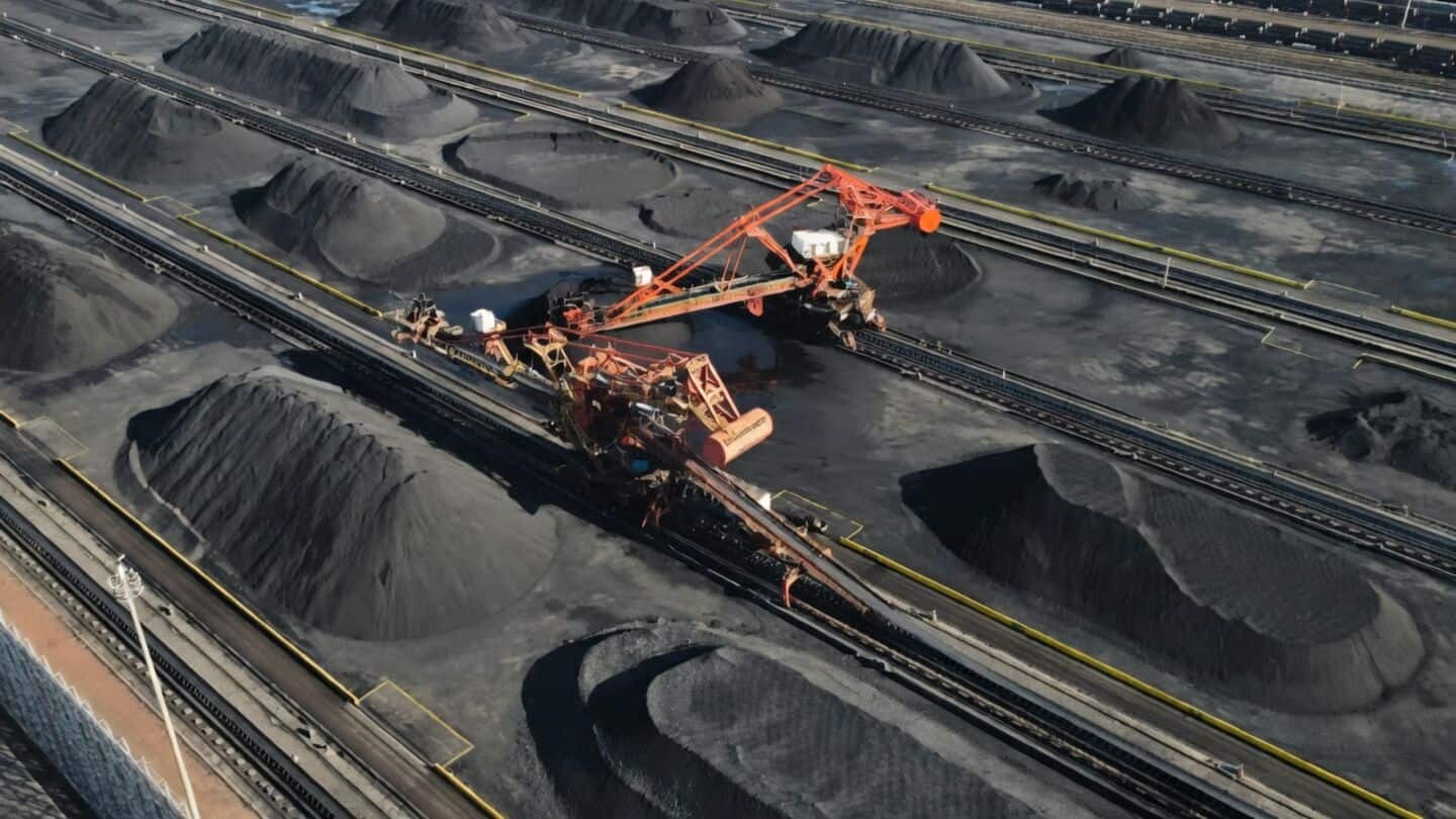 India's coal imports fall nearly 13% as domestic mining rises