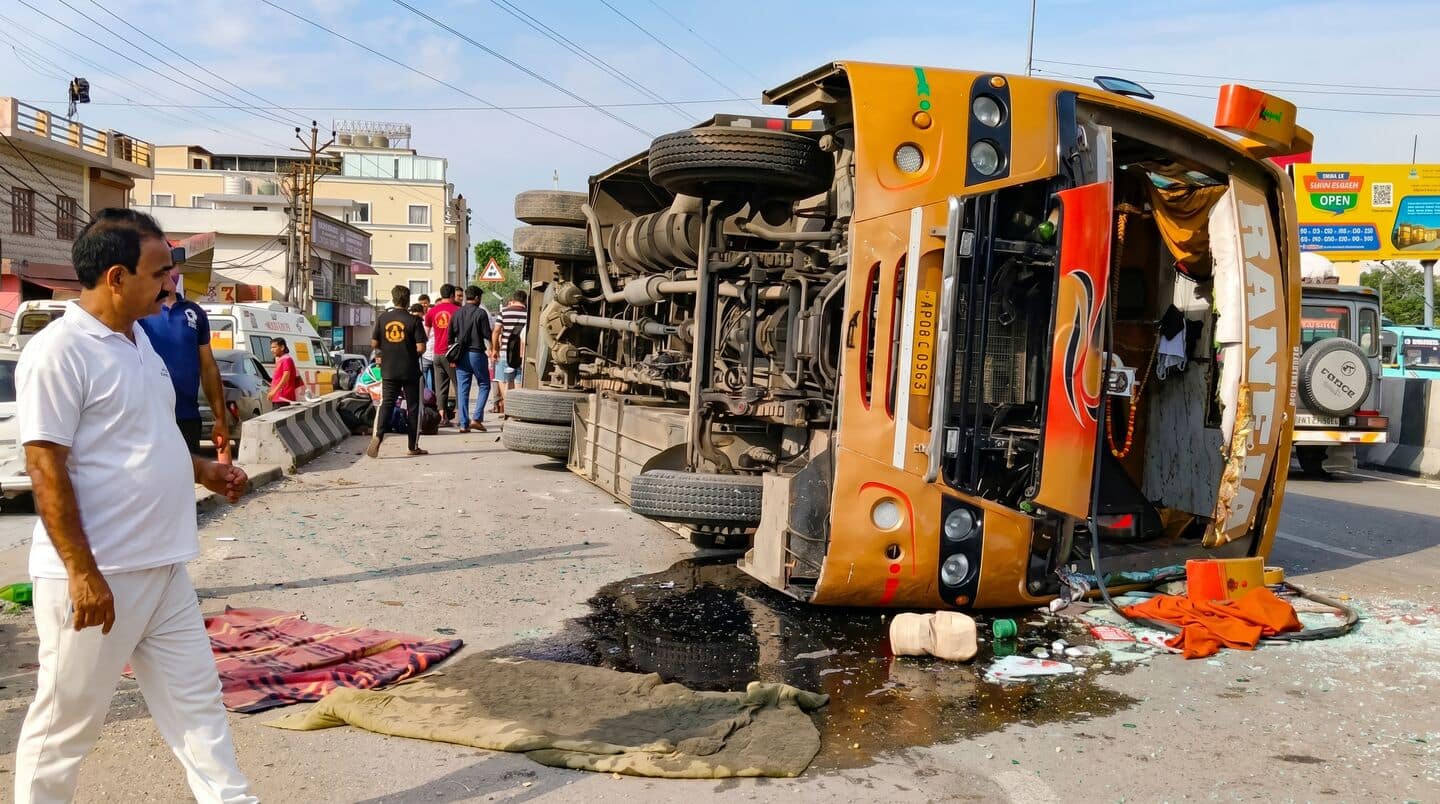 Haridwar bus carrying Nagaur pilgrims overturns, kills 1, injures 38