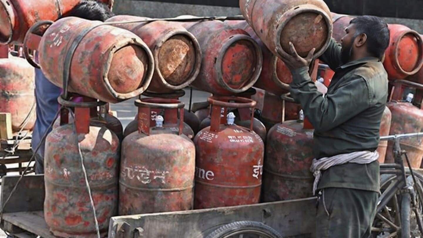 Delhi restaurants face LPG shortages despite government assurances of supply