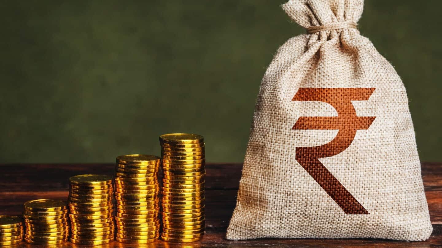 Indian banks' credit-deposit ratio hits record 83% as loans rise