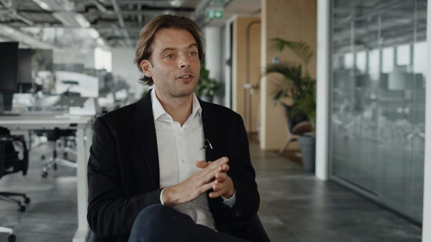 Bird CEO Robert Vis cuts staff to 120 citing AI