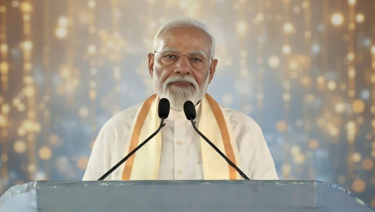 Narendra Modi inaugurates PM MITRA textile park in Warangal