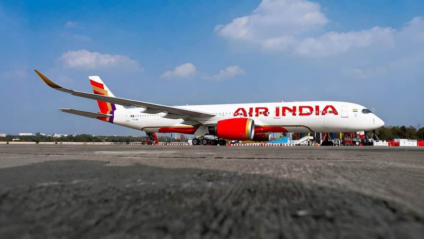 Air India posts over ₹22,000cr loss seeks Tata Group help
