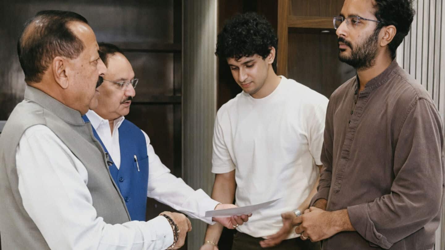 Central government agrees in principle to NEET leak protesters' demands