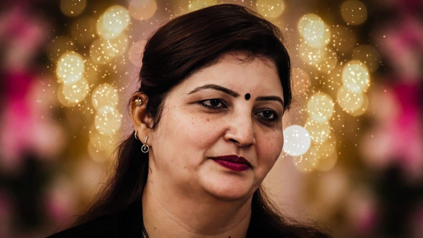Pune cyber police file FIR over posts about Rupali Chakankar