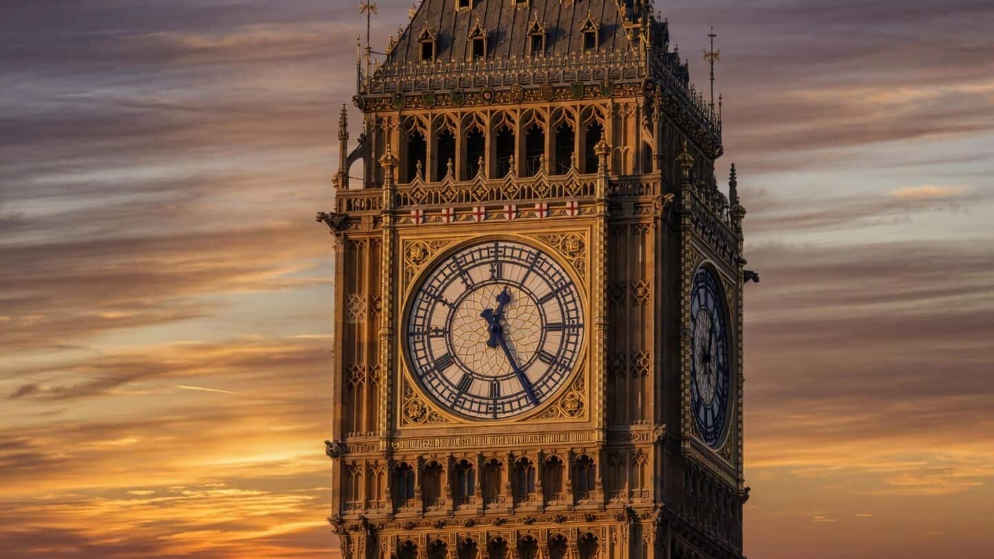 Report: Migrants filled 80% of additional UK payroll jobs 2014-25