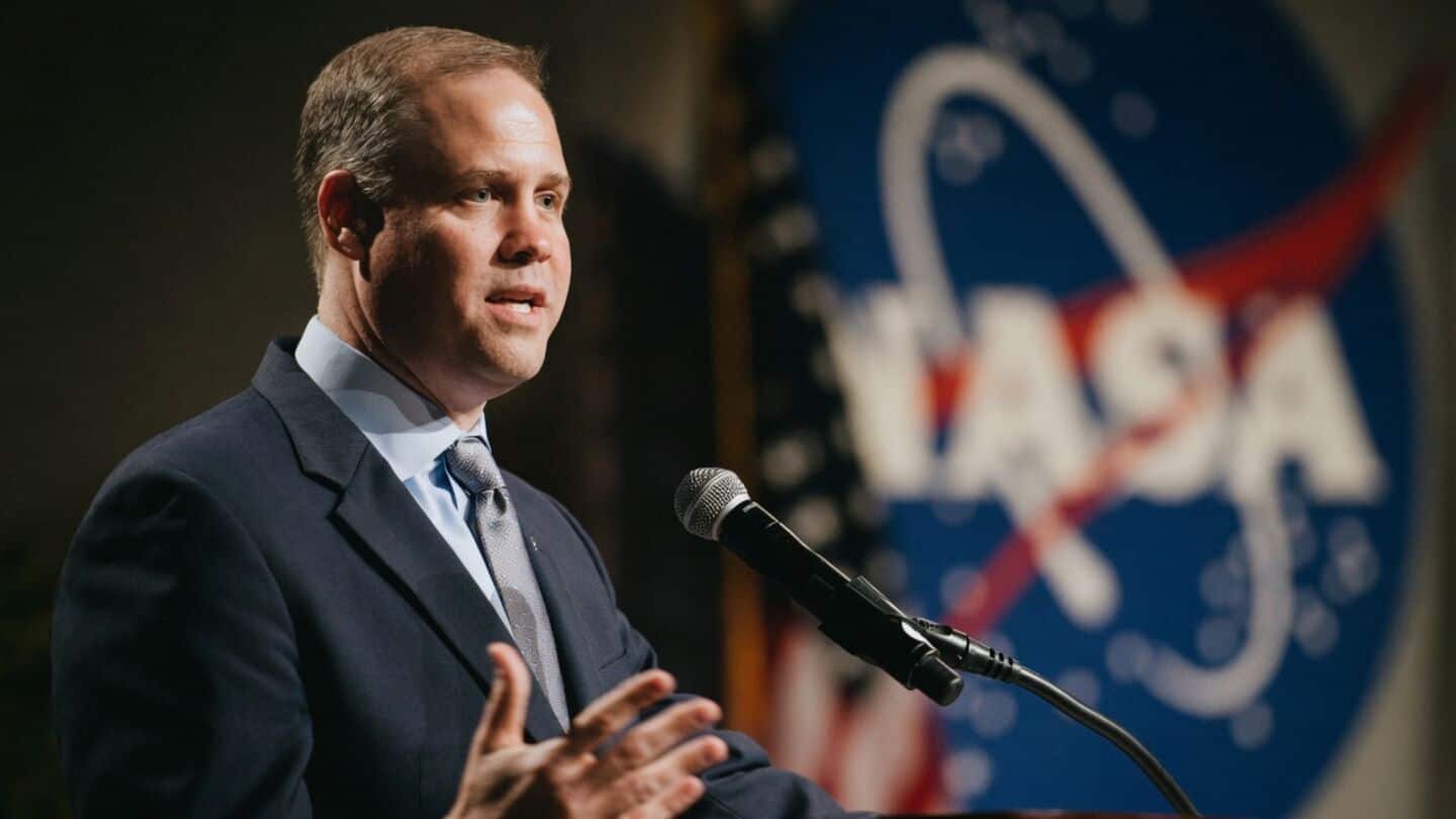 Former NASA head Jim Bridenstine warns Artemis landers not ready