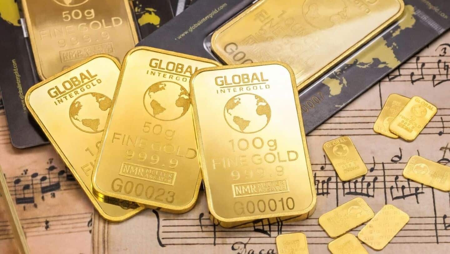 SEBI mulls letting FPIs trade bullion derivatives without physical delivery