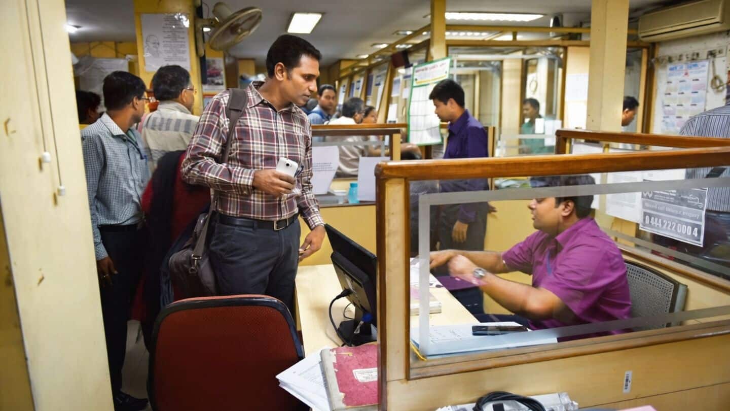 Finance ministry urges Home Ministry tighten bank security before strike