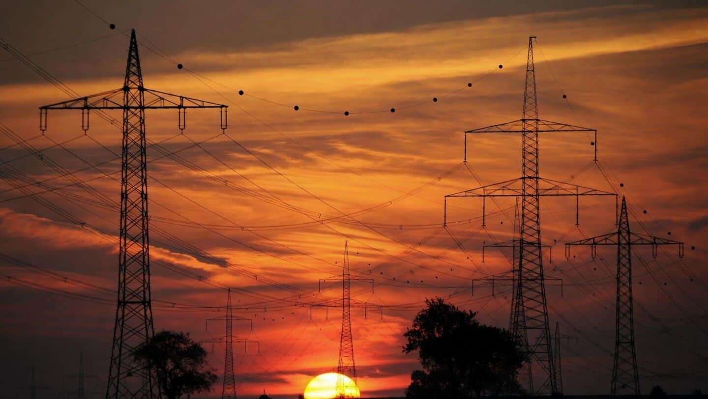 India heatwave causes evening power shortages for 3 million households